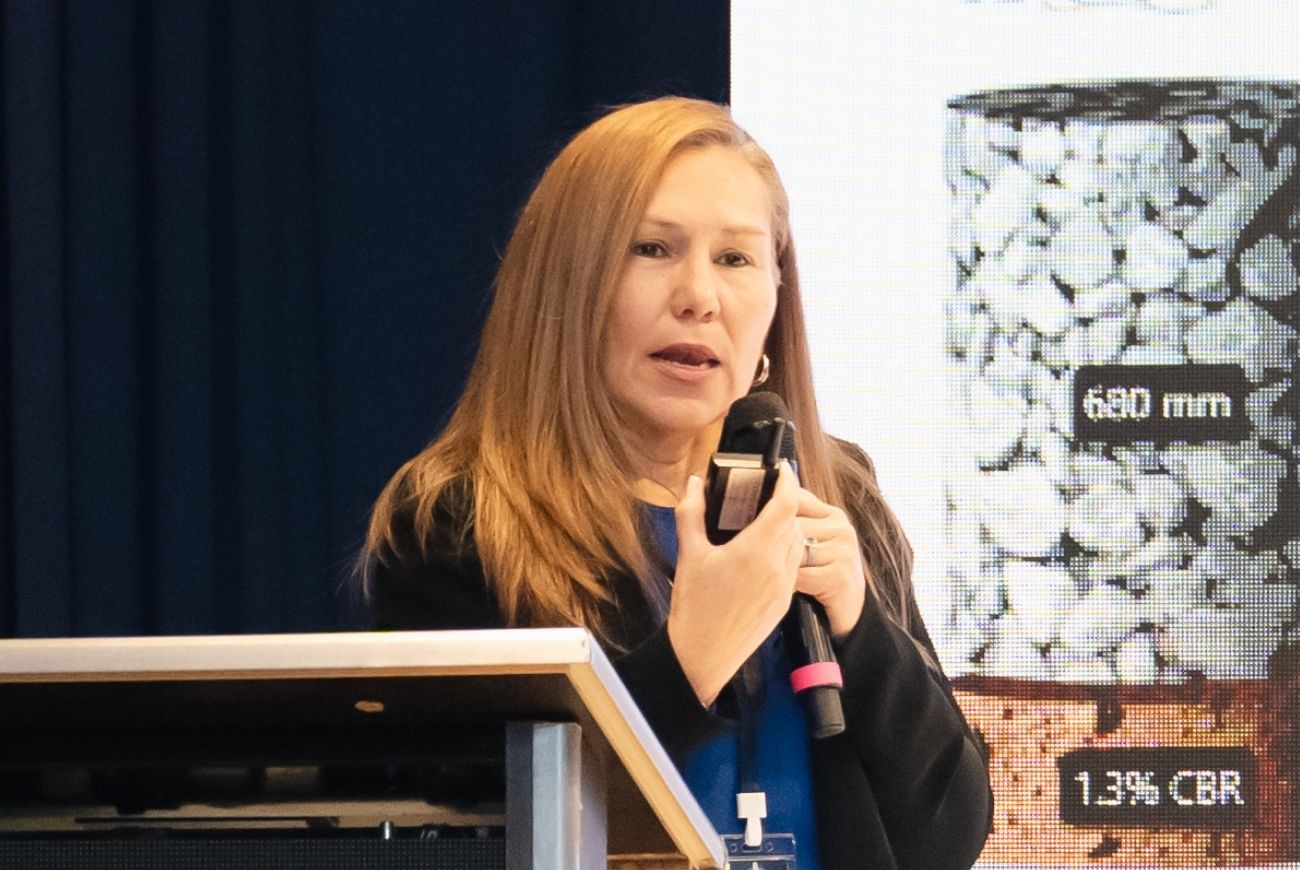 Ing. Mariana Stafford: Muros estabilizados y estribos verdaderos para puentes