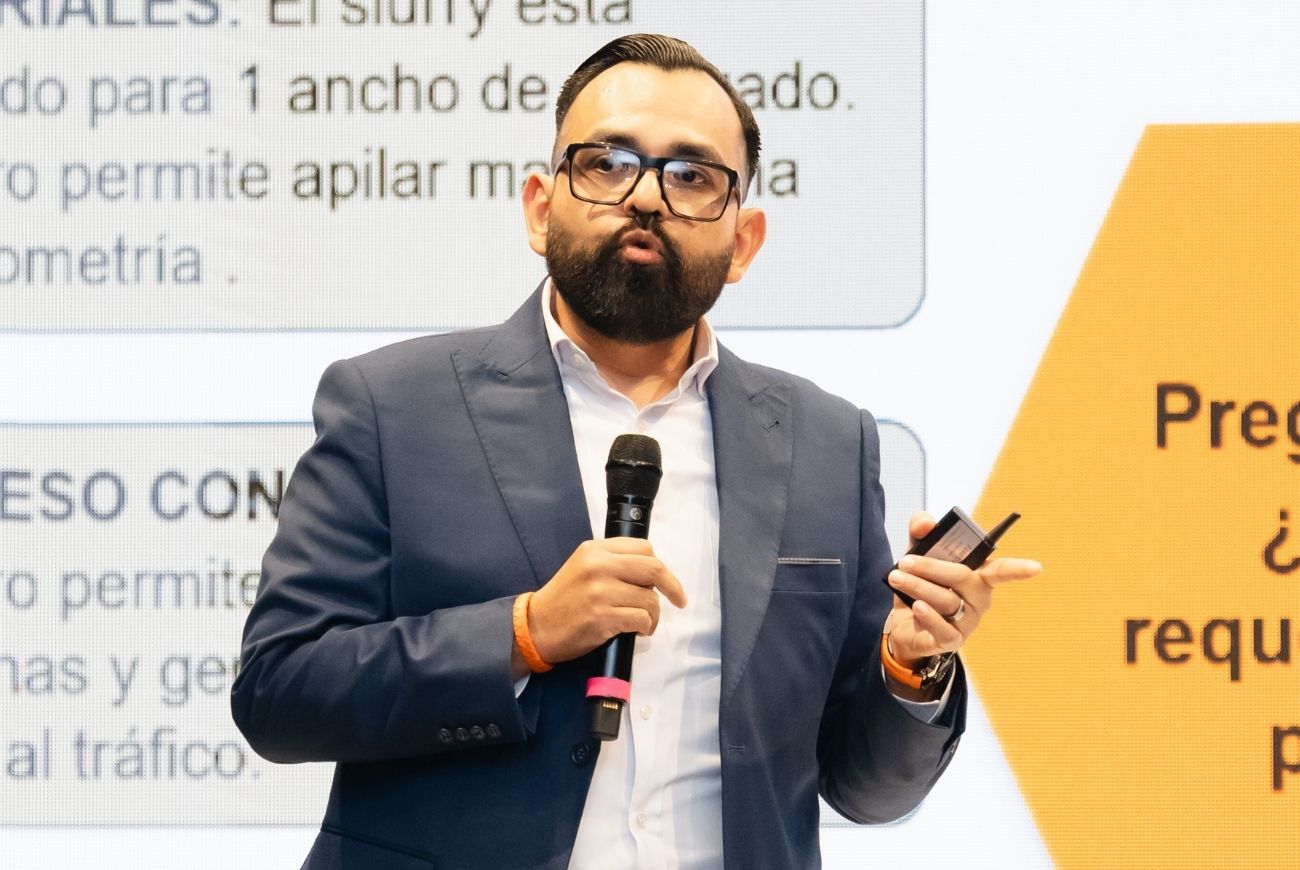 Dr. Carlos Sandoval: Microcarpetas asfálticas para pavimentos de alto desempeño