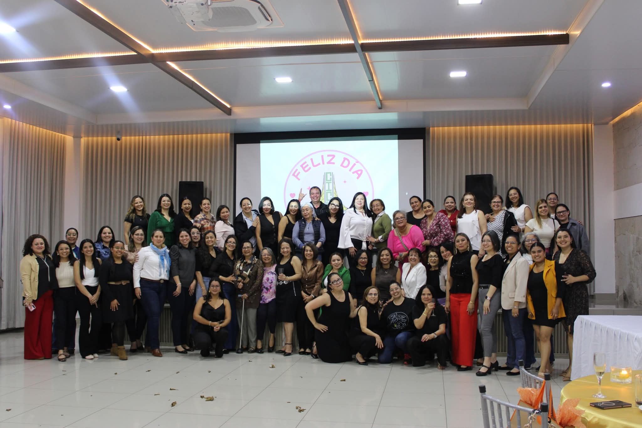 CÓCTEL DEL DÍA DE LA MUJER | CICH TEGUCIGALPA