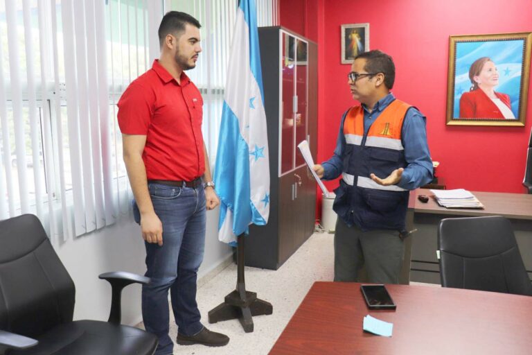 Entrega estudio geotécnico Hospital Mario Catarino Rivas